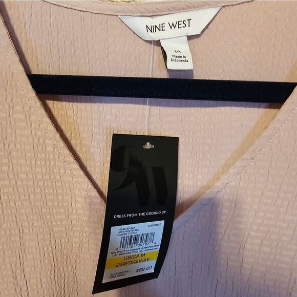 Nine West blouse short Sleeve Women's medium Lilac NWT - Picture 3 of 7